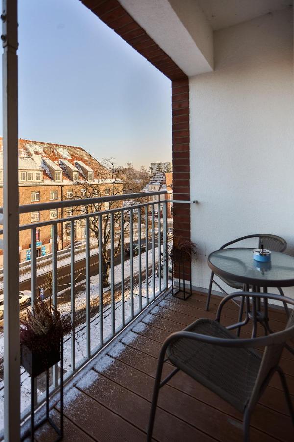 Golden Hour Apartments - Platan Tower Świnoujście Exterior foto